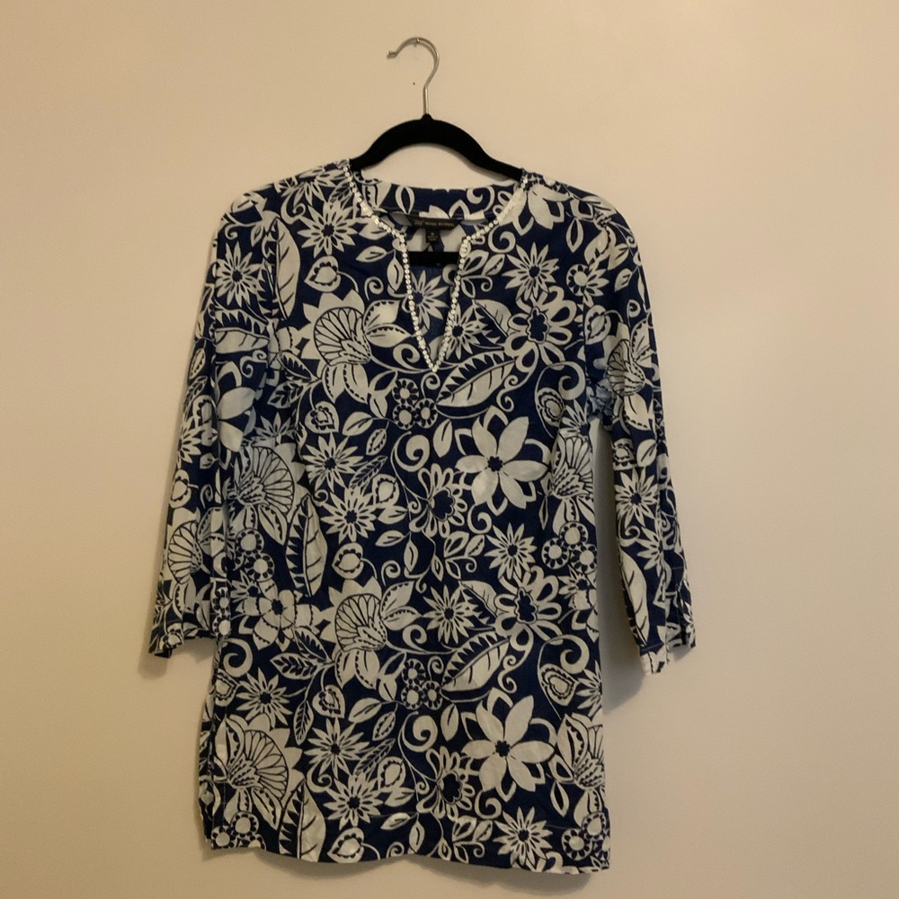 Brooks Brothers tropical print Tunic.       Size M